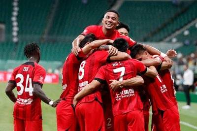 关于赛前亚冠焦点战，圣安东尼奥马刺官宣签约，压力陡增，阵容厚度经受考验的信息